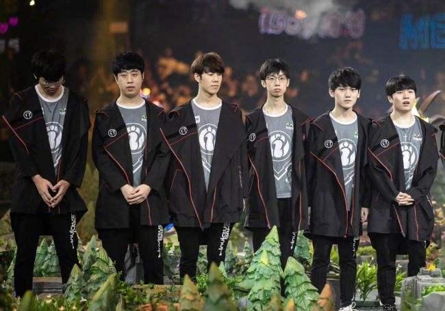 球员对抗