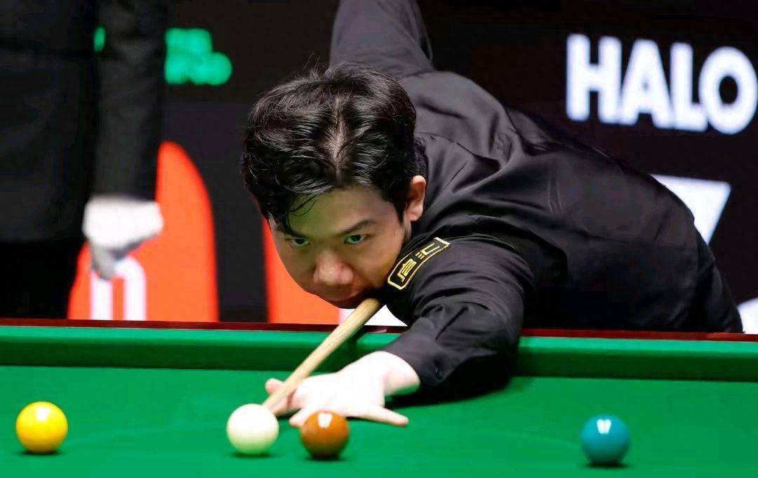 讓我們拭目 讓我們拭目