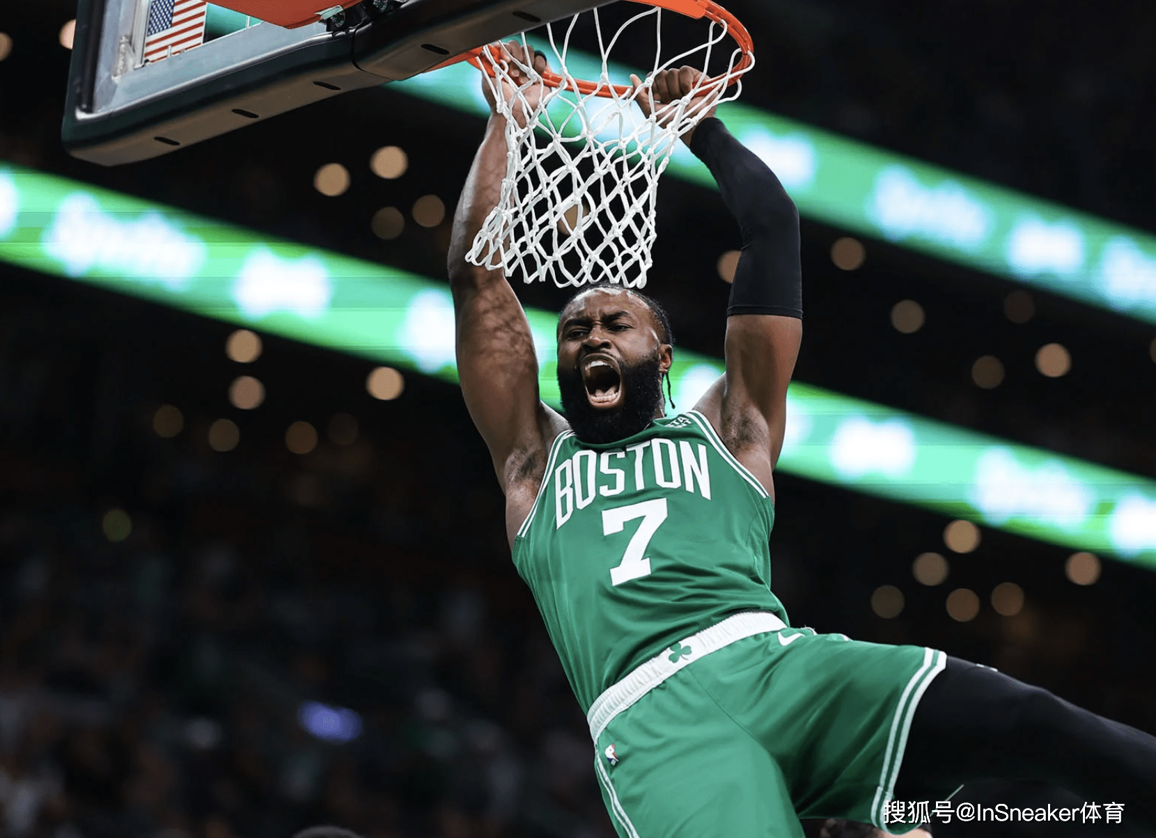 她在赛后接 她在赛后接