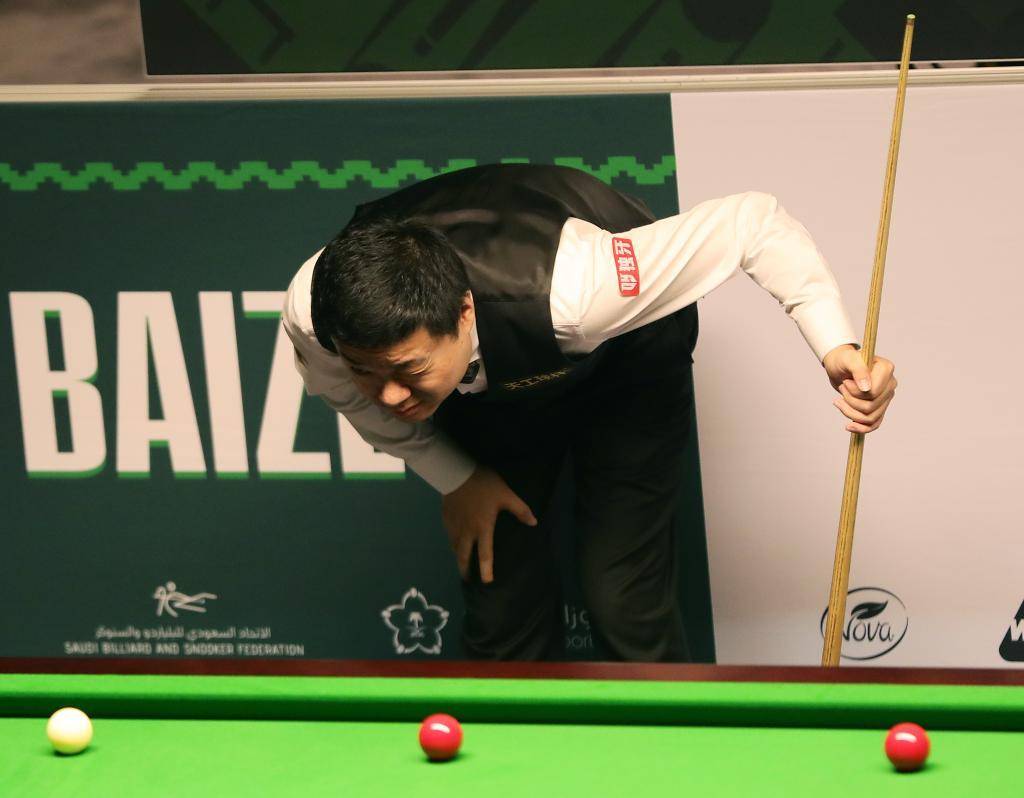 身凌空射门 身凌空射门